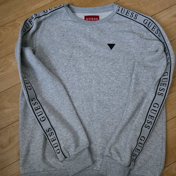 Guess Sweater - Picture 1 of 3